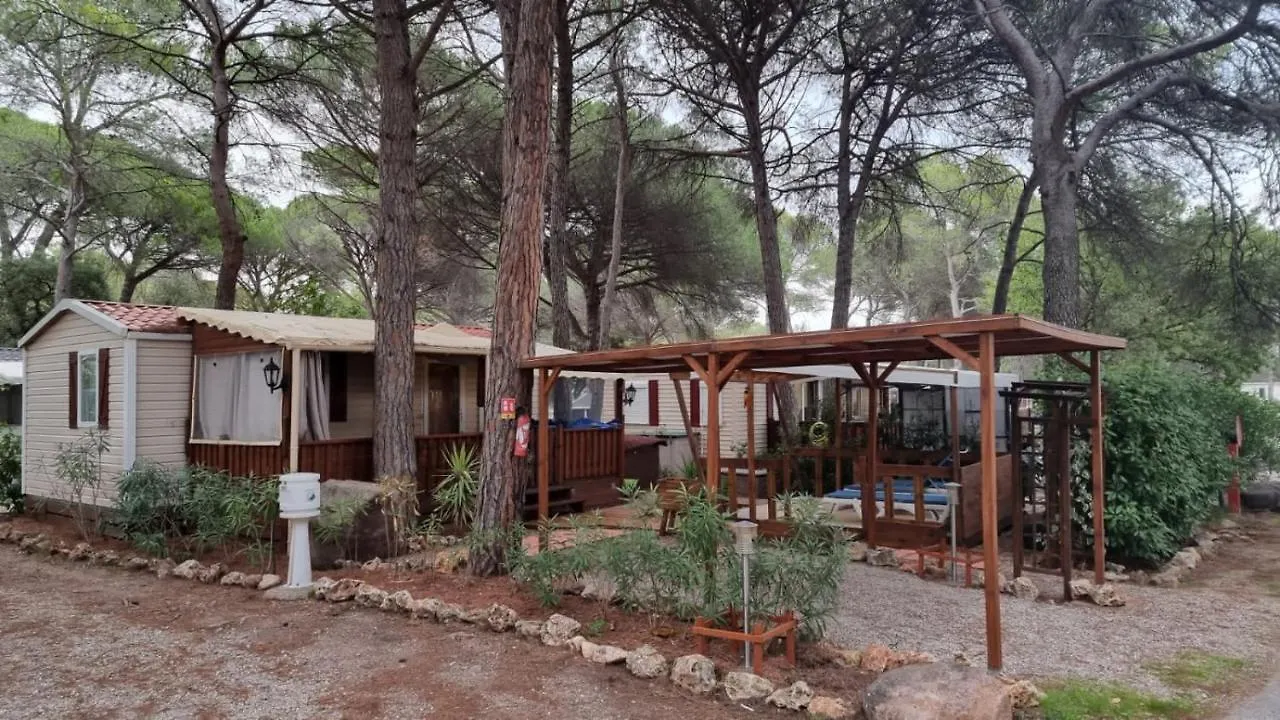 Camping Oasis Village Puget-sur Argens Campsite